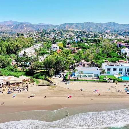 2036 Modern Golden Duplex Penthouse Marbella