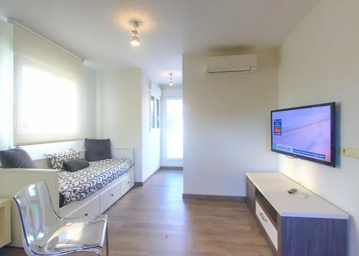 2036 Modern Golden Duplex Penthouse Appartement