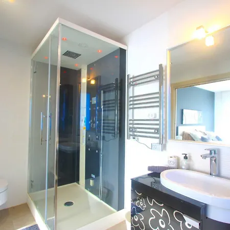 2036 Modern Golden Duplex Penthouse * Марбелья