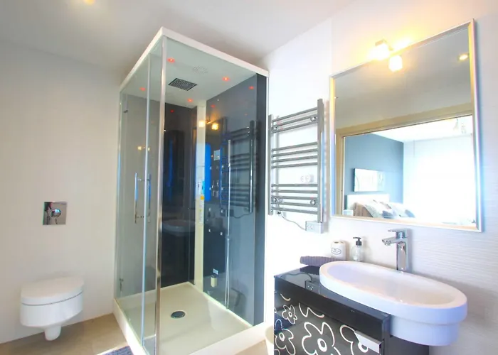 2036 Modern Golden Duplex Penthouse * Marbella